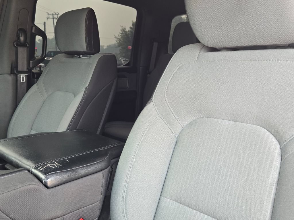 Used 2022 RAM 1500 Big Horn AWD/4WD image 22