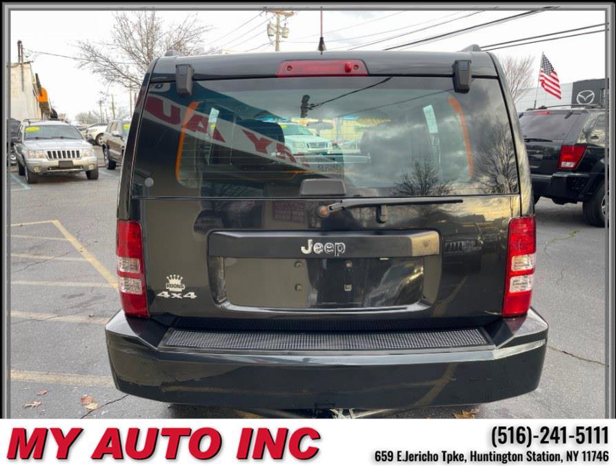 Used 2012 Jeep Liberty Sport image 5