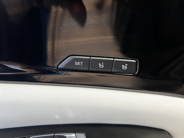 Used 2024 Kia Carnival SX Prestige image 61