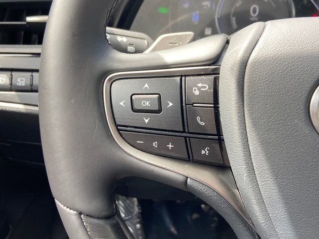 Used 2025 Lexus ES 300h Ultra Luxury w/ Accessory Package (Z2) FWD image 18