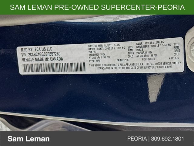 Used 2025 Chrysler Pacifica Limited FWD image 32