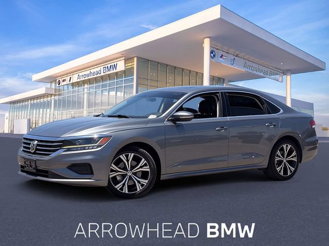 Used 2022 Volkswagen Passat 2.0T SE FWD image 1