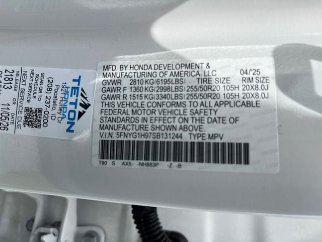 Used 2025 Honda Pilot Black Edition image 32