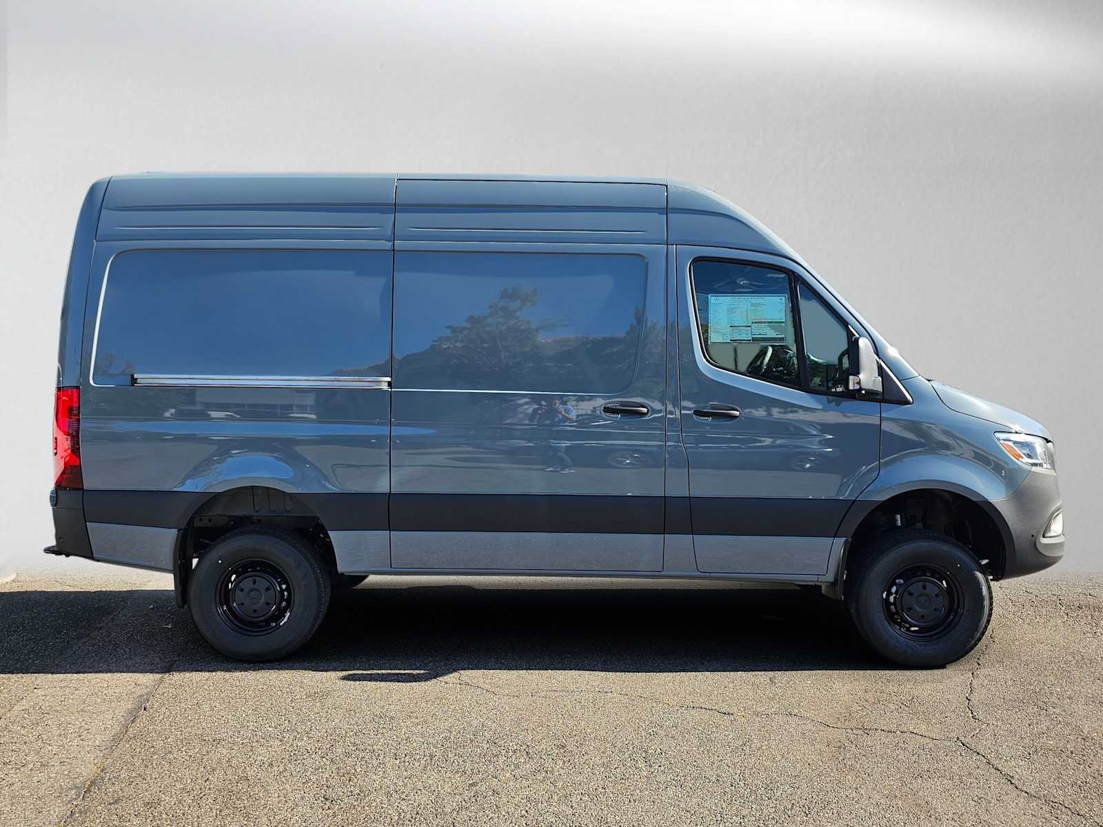 New 2026 Mercedes-Benz Sprinter 2500 image 2