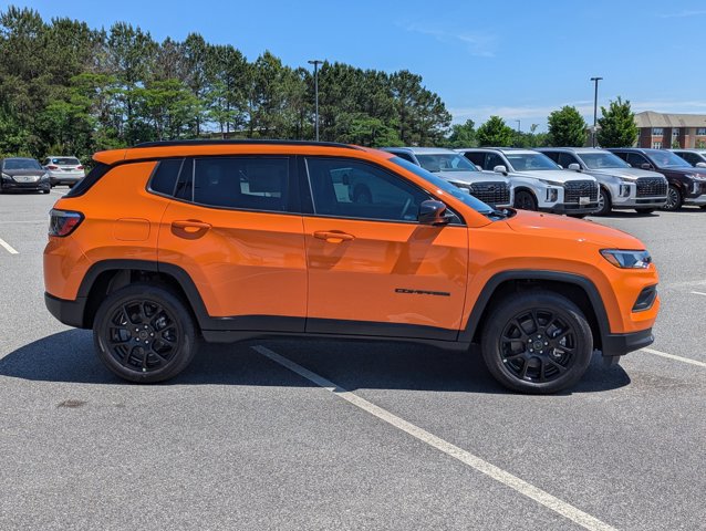 New 2026 Jeep Compass Latitude AWD/4WD image 4