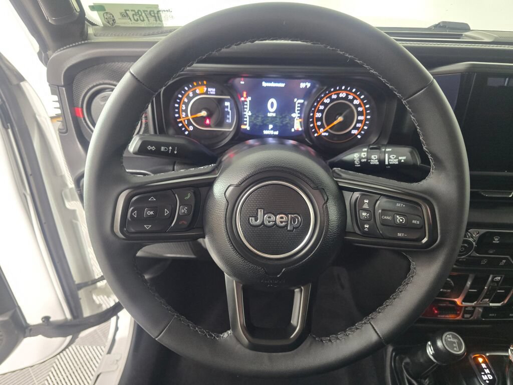 Used 2026 Jeep Wrangler Unlimited Rubicon AWD/4WD image 25
