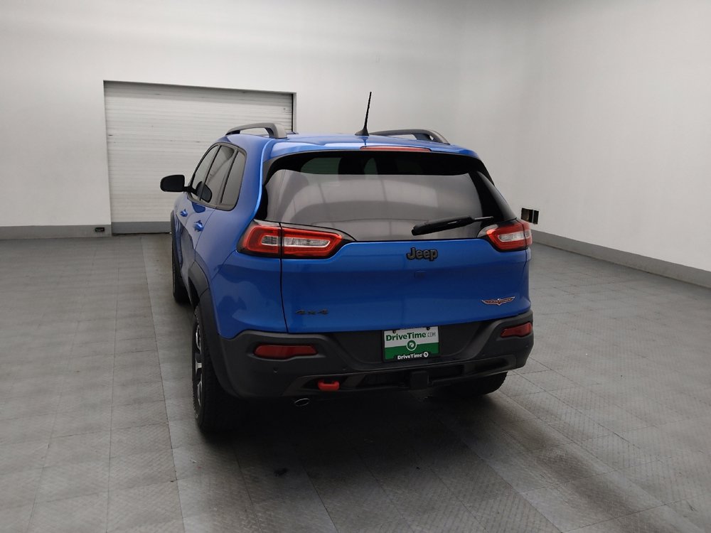 Used 2018 Jeep Cherokee Trailhawk image 6