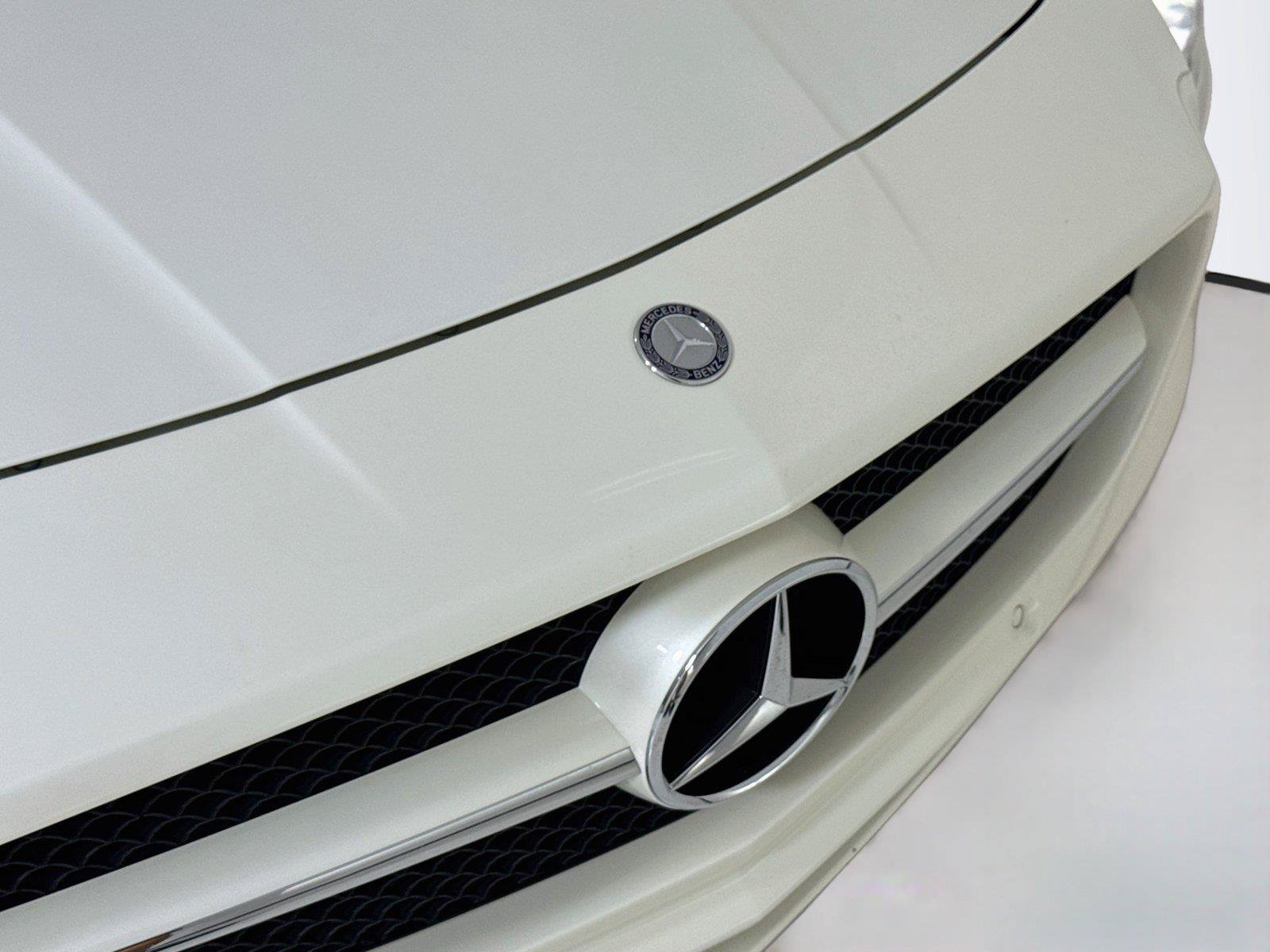 Used 2012 Mercedes-Benz SLS AMG Roadster image 30