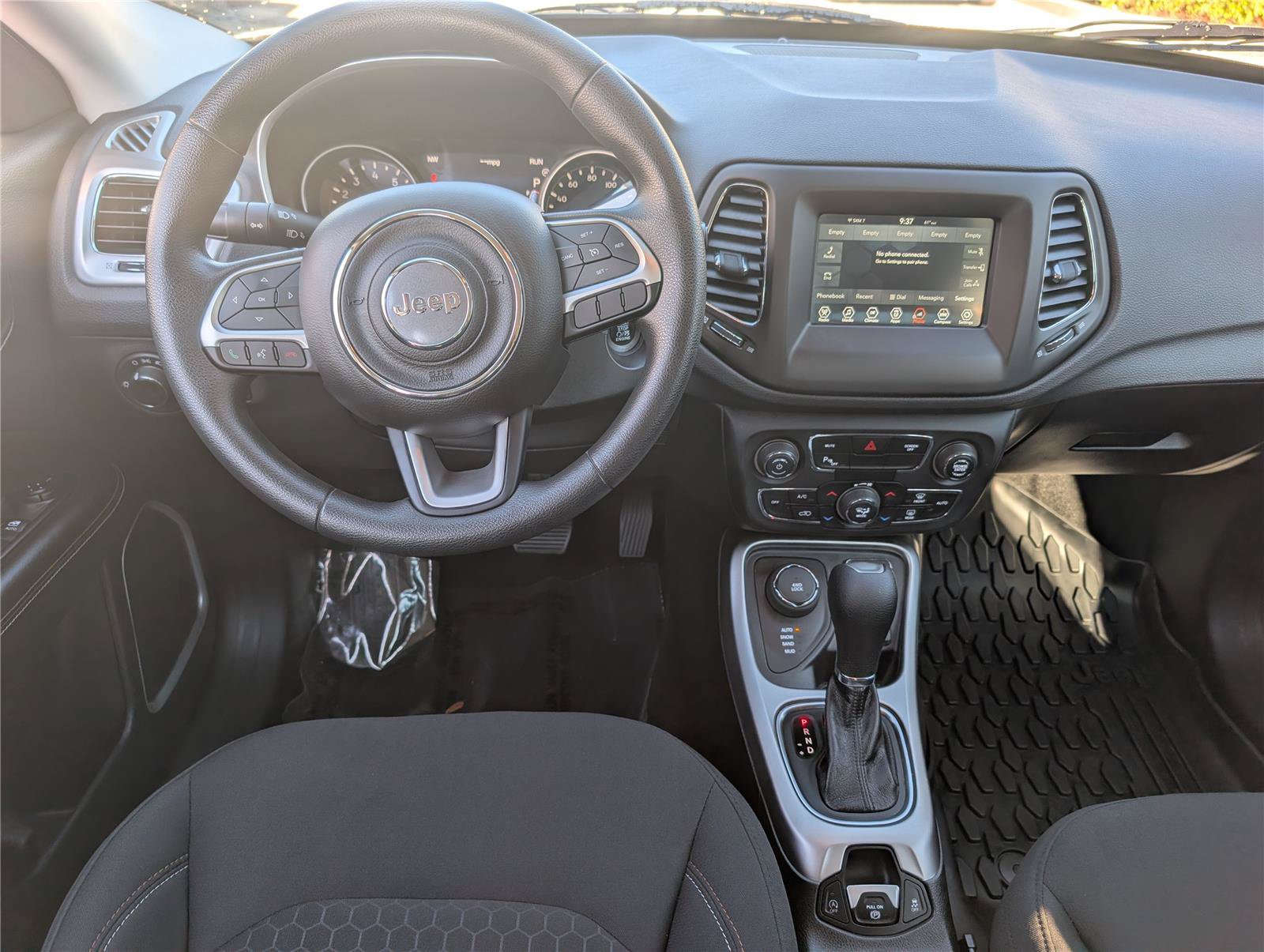 Used 2018 Jeep Compass Sport w/ Tech Group AWD/4WD image 19