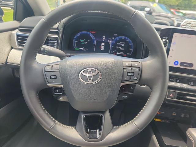 Certified 2025 Toyota Camry XLE FWD image 17