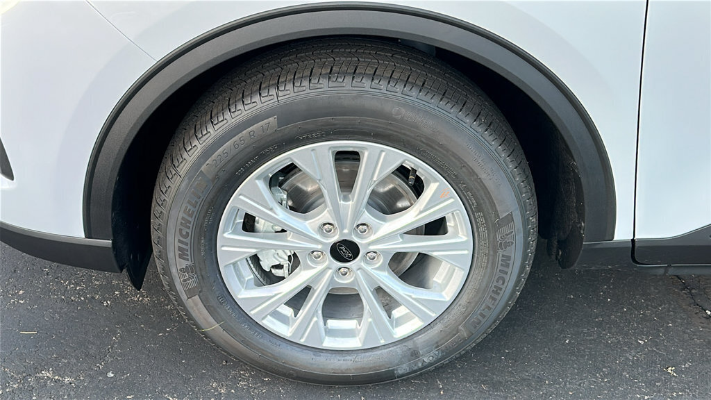 New 2026 Ford Escape Active FWD image 9