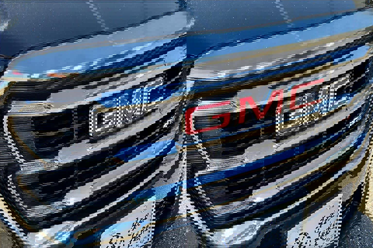 Used 2022 GMC Terrain AT4 image 31