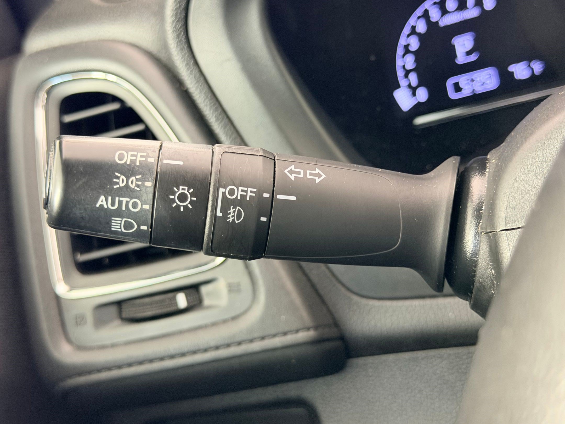 Used 2019 Honda HR-V EX image 23