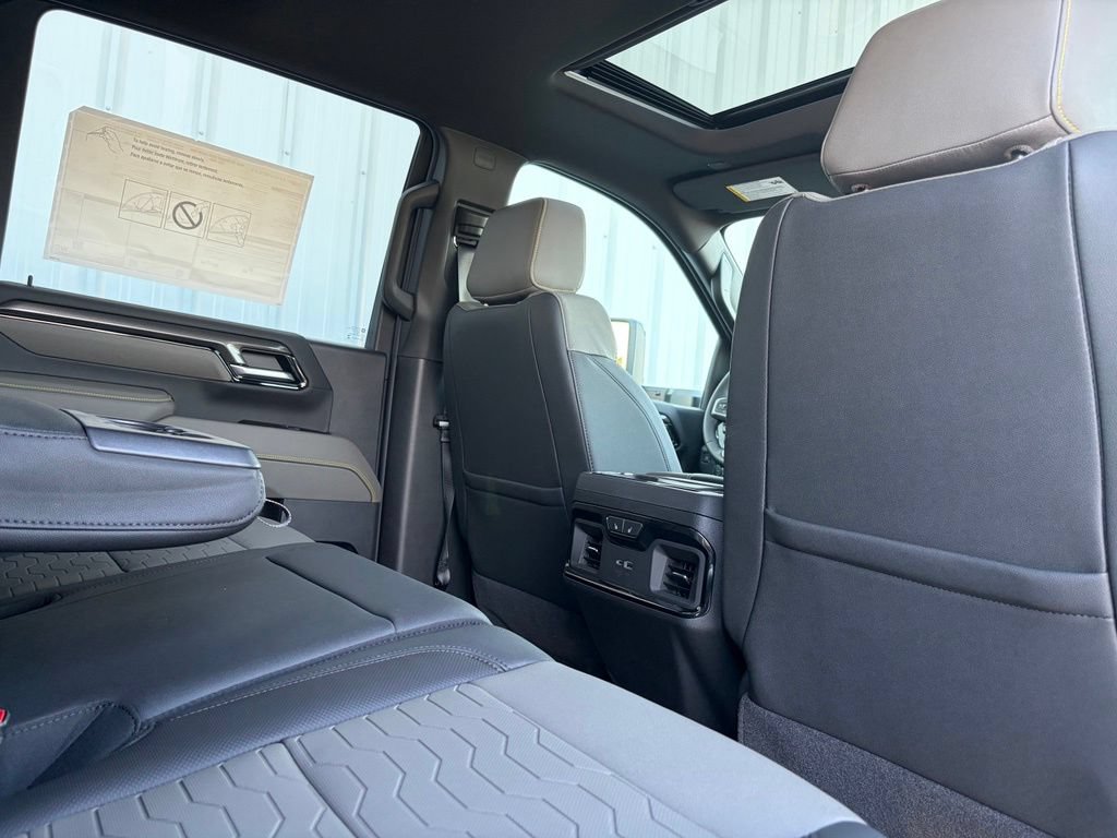 New 2026 Chevrolet Silverado 2500 ZR2 AWD/4WD image 21