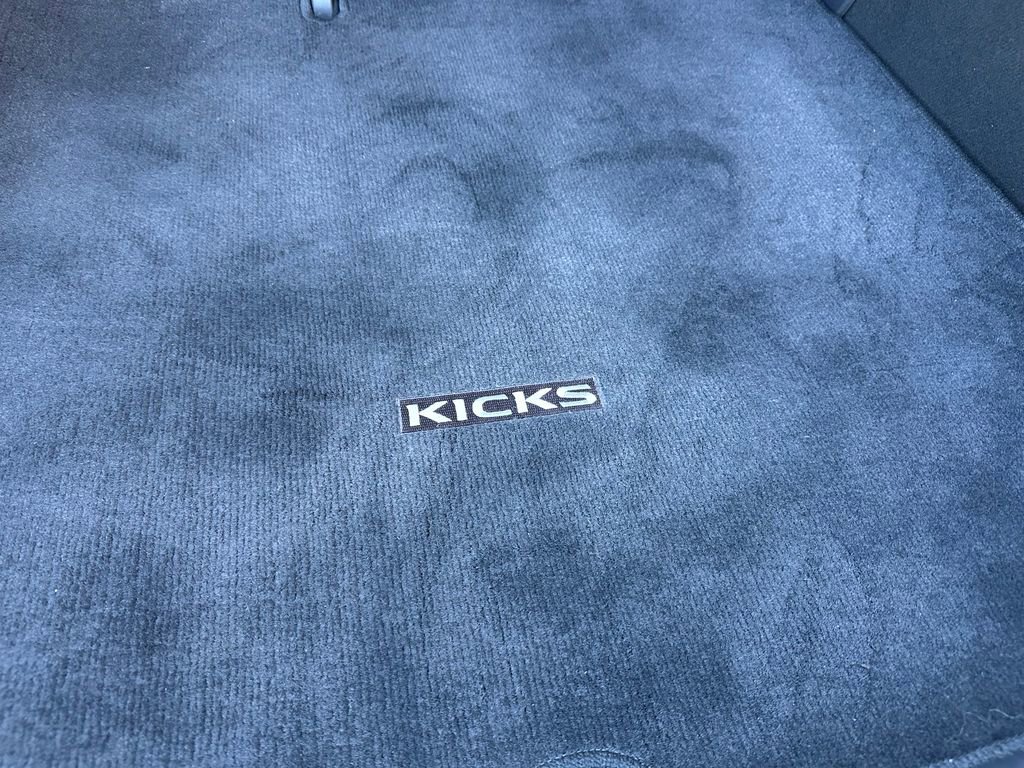 Used 2024 Nissan Kicks SR image 43