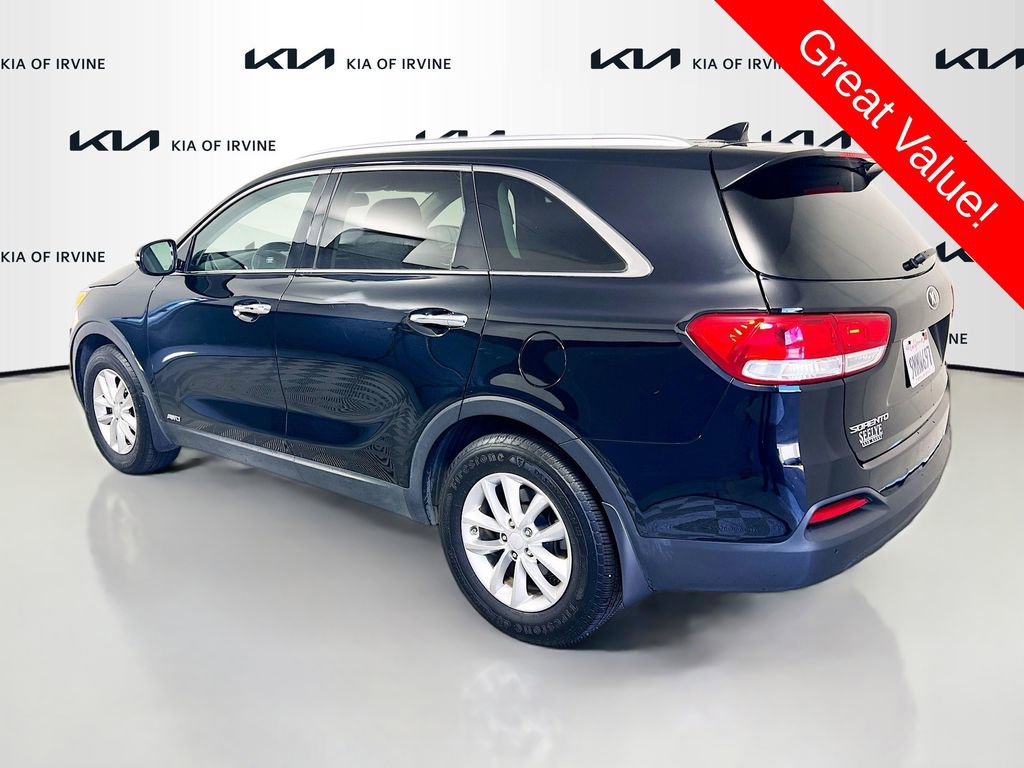 Certified 2017 Kia Sorento LX w/ LX Convenience Package image 5