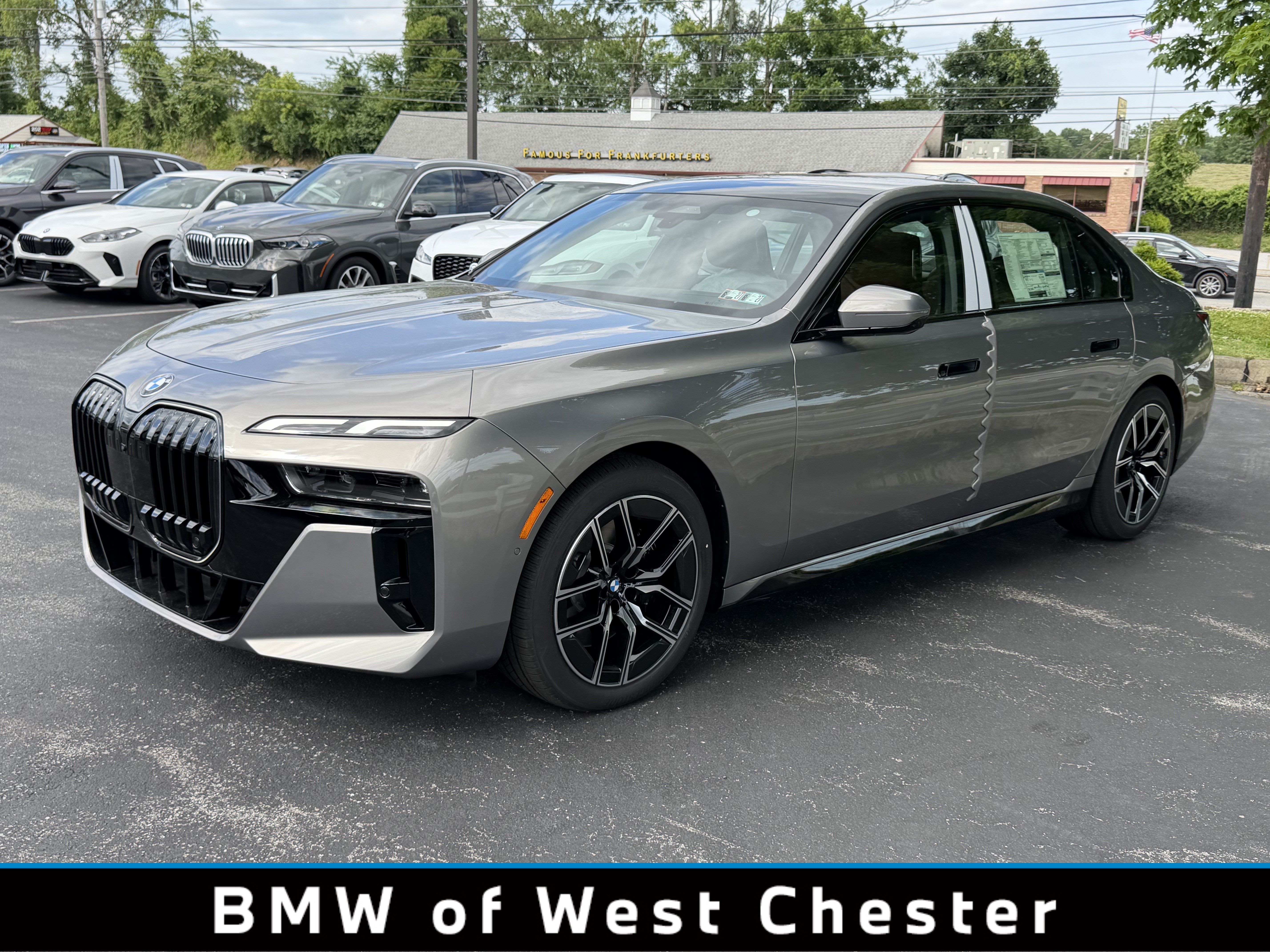 New 2026 BMW 740i xDrive w/ Premium Package AWD/4WD image 1
