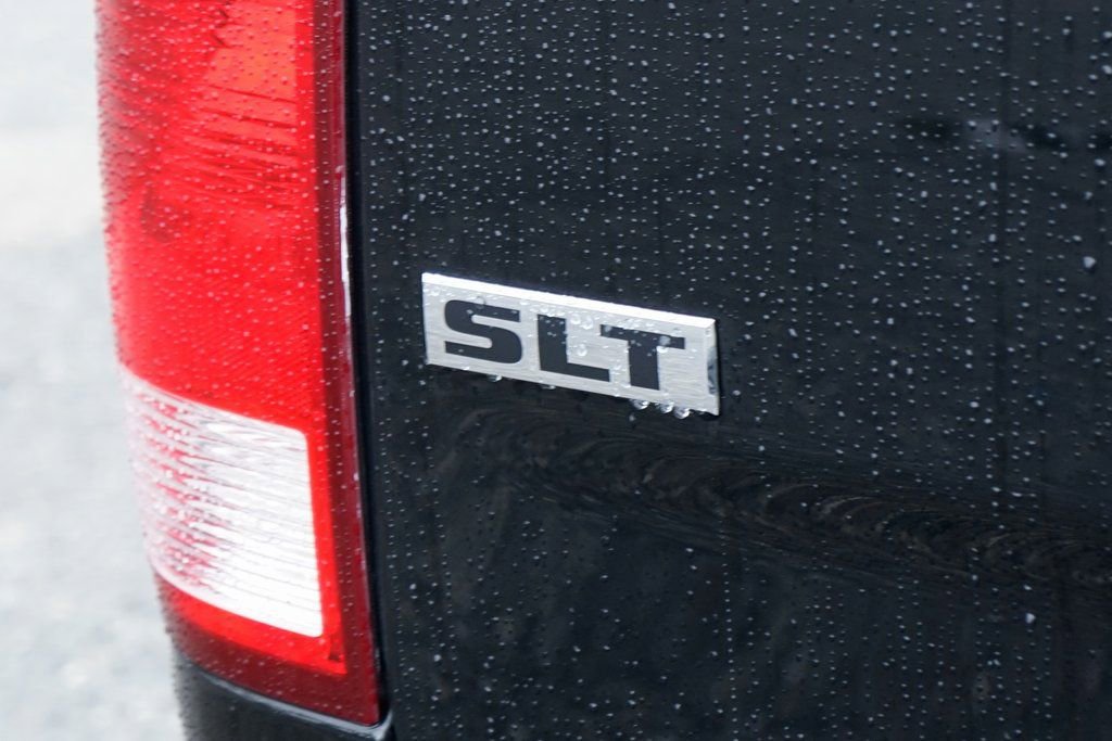 Used 2020 RAM 1500 Classic SLT w/ Luxury Group image 43