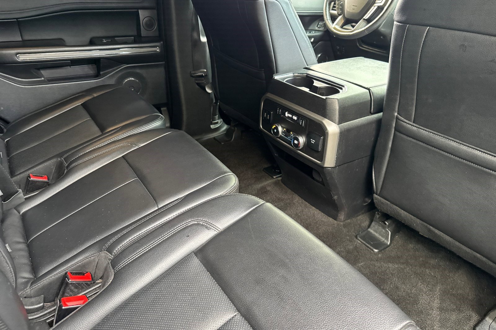 Used 2019 Ford Expedition XLT w/ Equipment Group 202A image 21