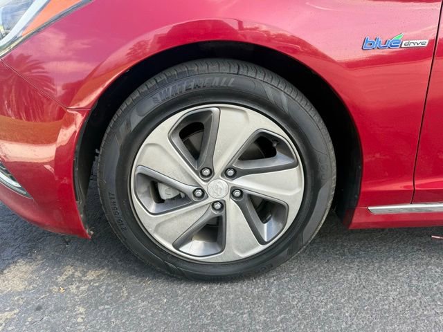 Used 2016 Hyundai Sonata Limited image 30