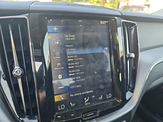 Used 2019 Volvo XC60 T6 Momentum w/ Multimedia Package AWD/4WD image 19