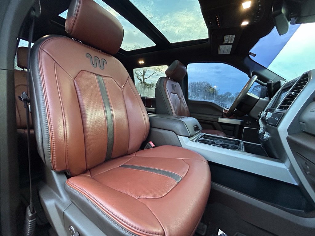 Used 2019 Ford F250 King Ranch w/ King Ranch Ultimate Package AWD/4WD image 32