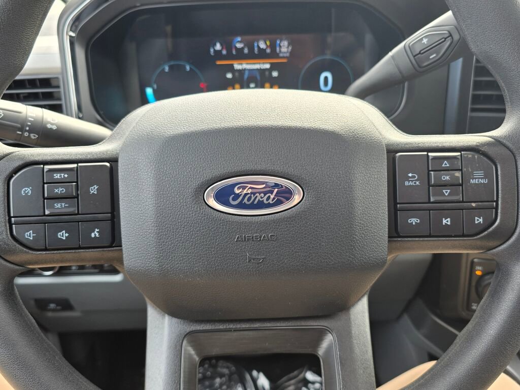 New 2026 Ford F350 XLT w/ XLT Premium Package image 19