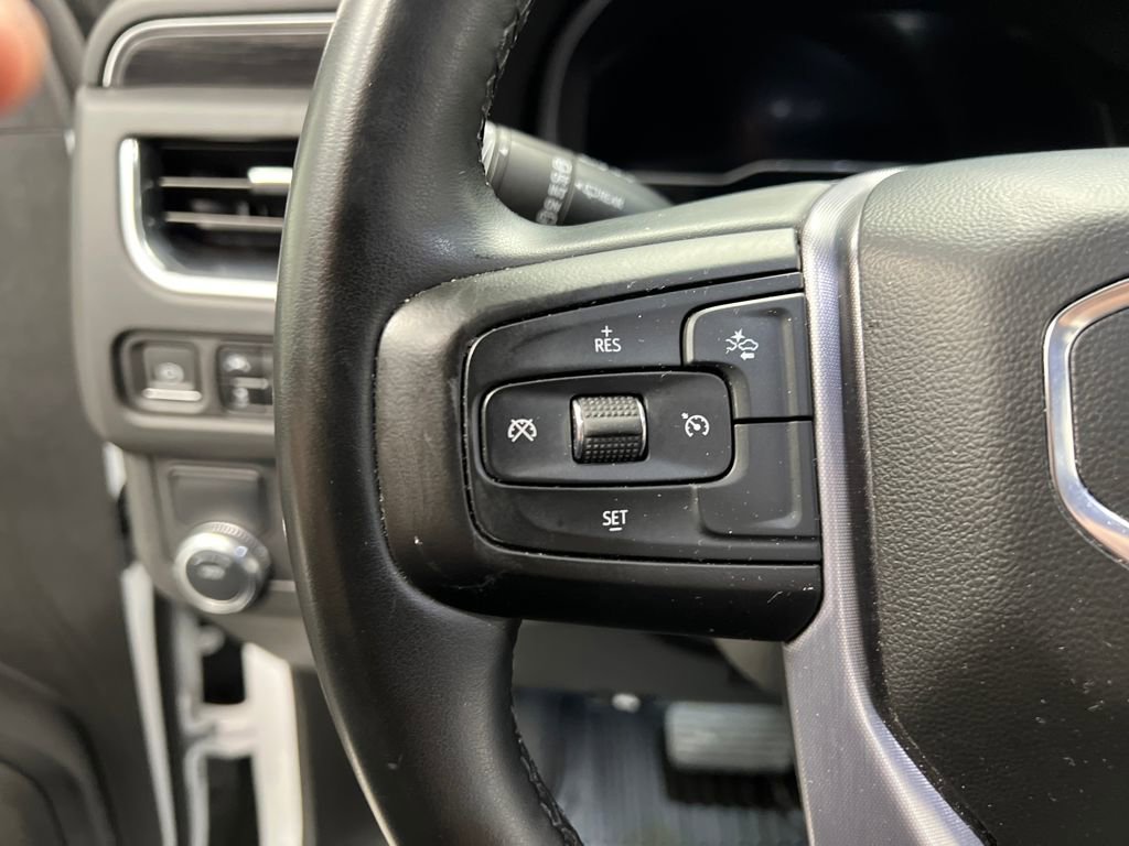 Used 2023 GMC Yukon SLT image 14