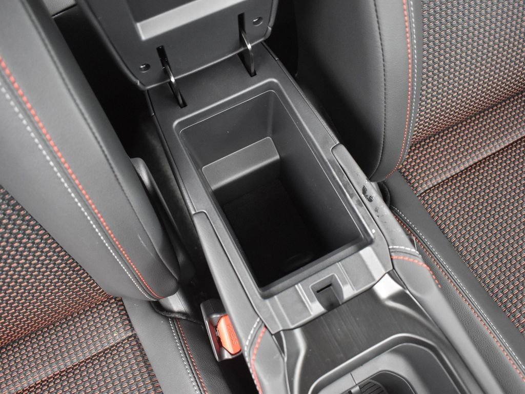 New 2026 Nissan Kicks SR w/ Cold Weather Package image 24