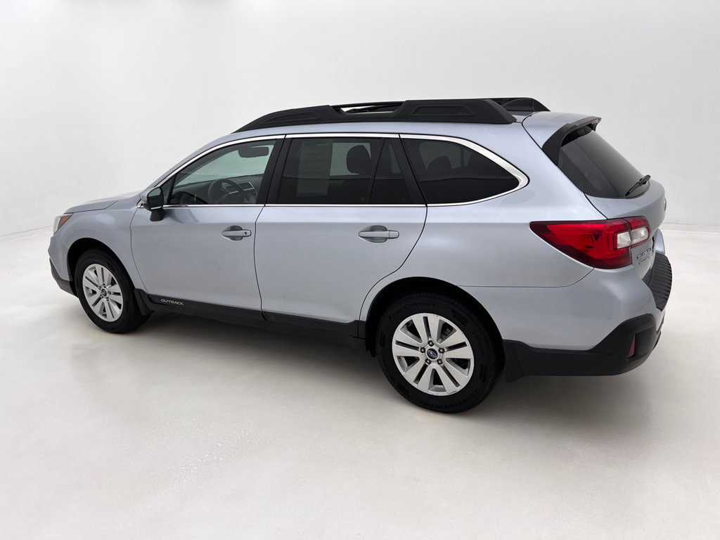 Used 2019 Subaru Outback 2.5i Premium w/ Popular Package #2 AWD/4WD image 10