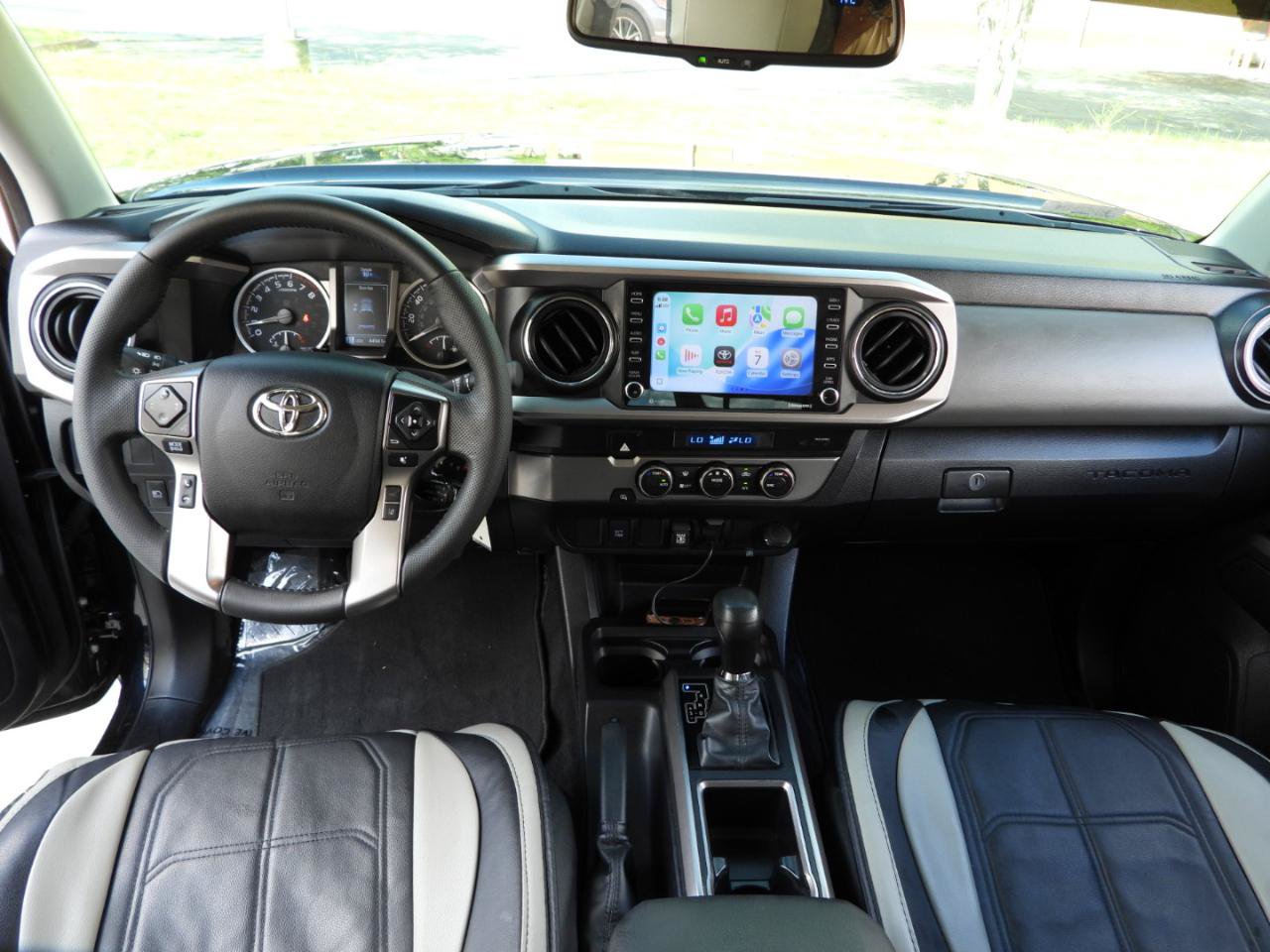 Used 2022 Toyota Tacoma SR5 RWD image 55
