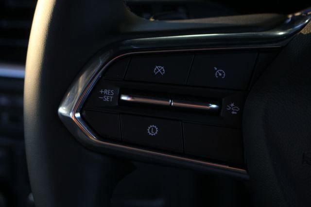 Used 2025 Chevrolet Suburban Premier image 12