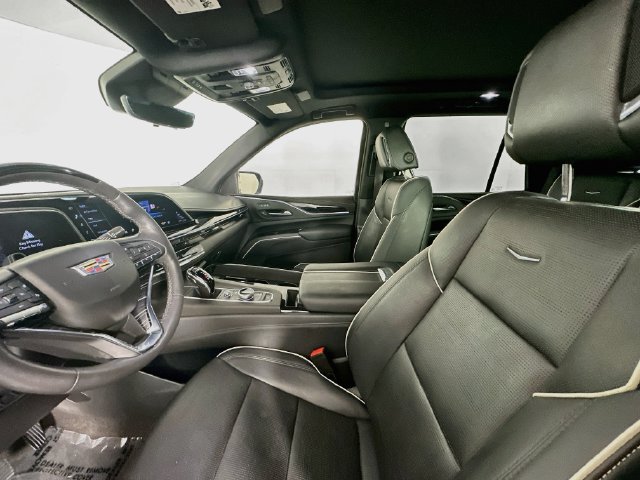Used 2022 Cadillac Escalade Sport w/ Touring Package RWD image 21
