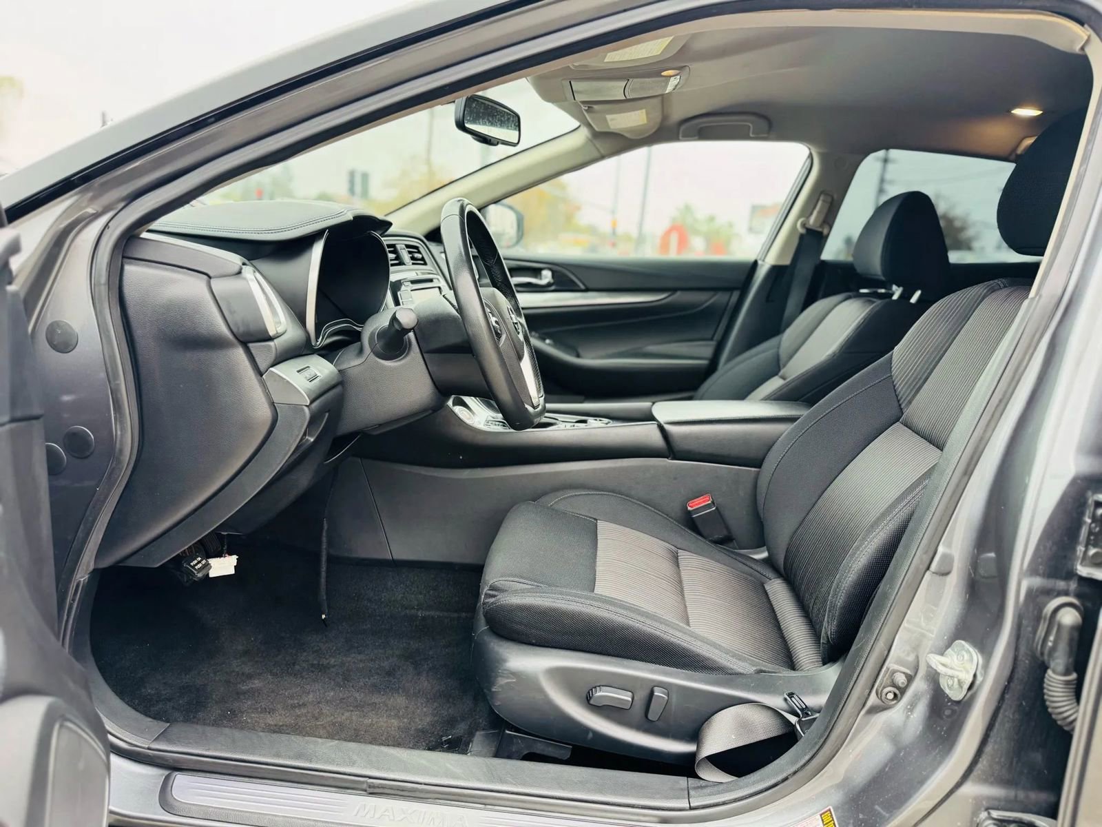 Used 2019 Nissan Maxima 3.5 S w/ Floor Mat Group FWD image 10