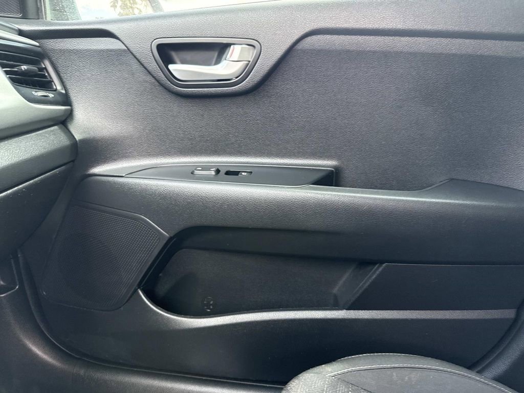 Used 2022 Kia Rio S image 22