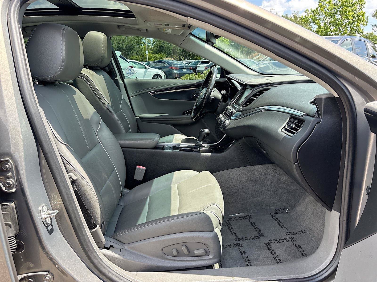 Used 2018 Chevrolet Impala Premier w/ Premier Confidence Package FWD image 29