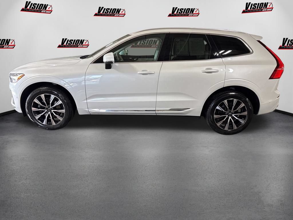 Used 2023 Volvo XC60 B5 Plus w/ Climate Package AWD/4WD image 8