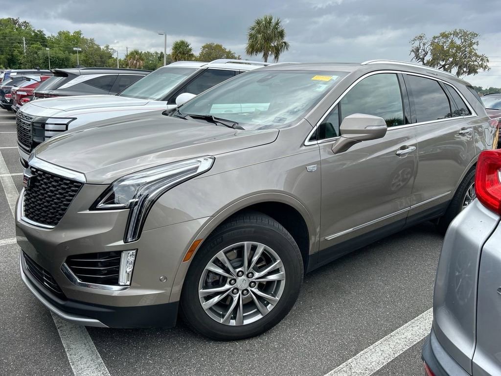 Used 2023 Cadillac XT5 Premium Luxury w/ Technology Package FWD image 9