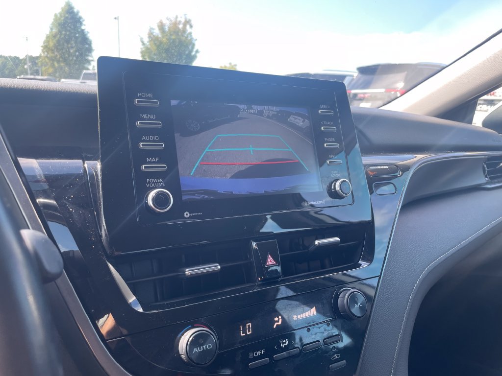 Used 2021 Toyota Camry SE FWD image 17