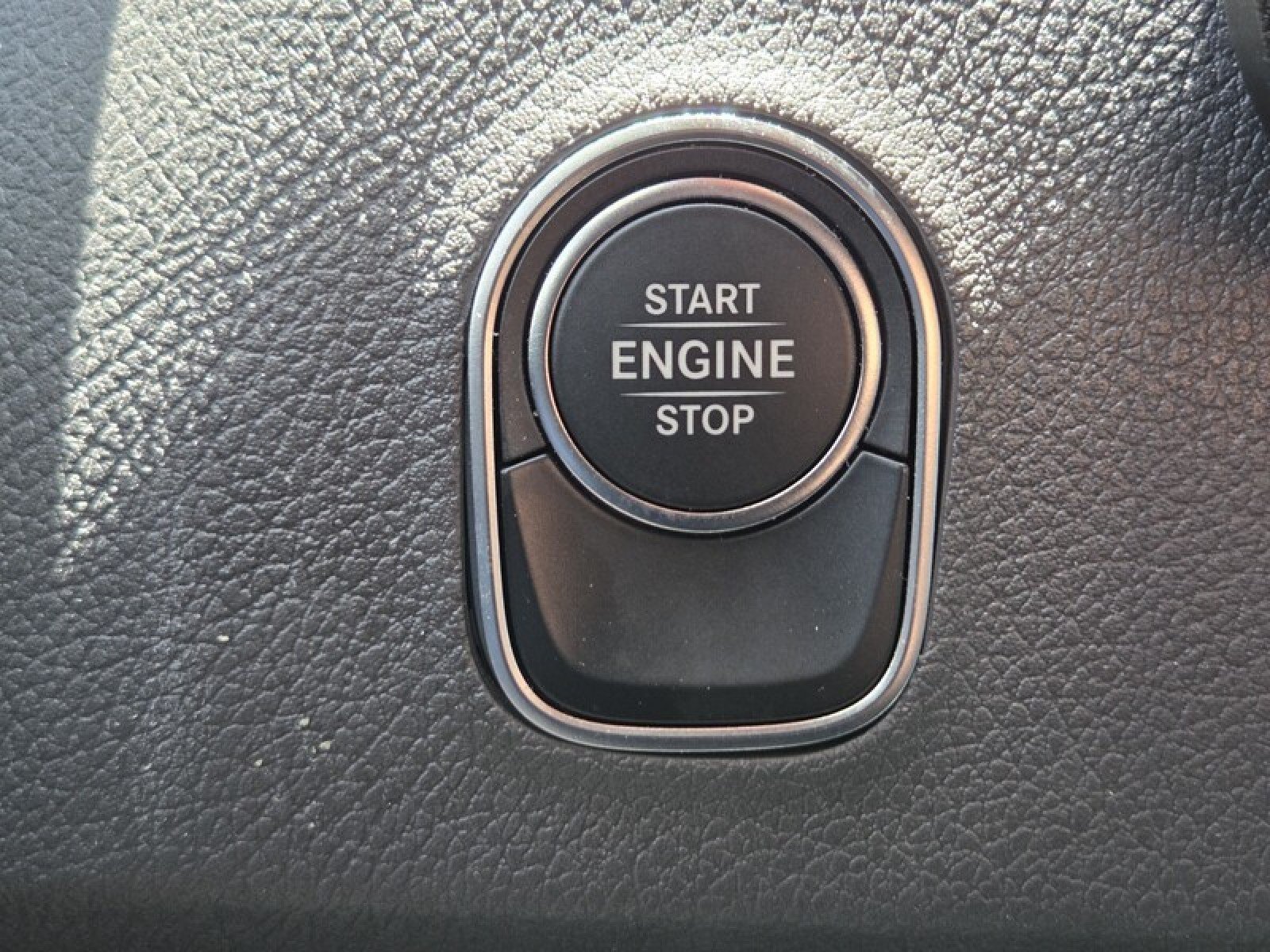 Used 2025 Mercedes-Benz Sprinter 2500 image 33
