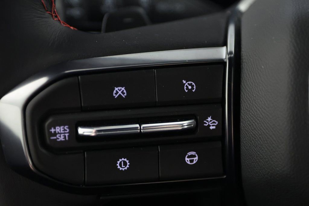 Used 2025 GMC Yukon AT4 Ultimate w/ LPO, Illumination Package image 26