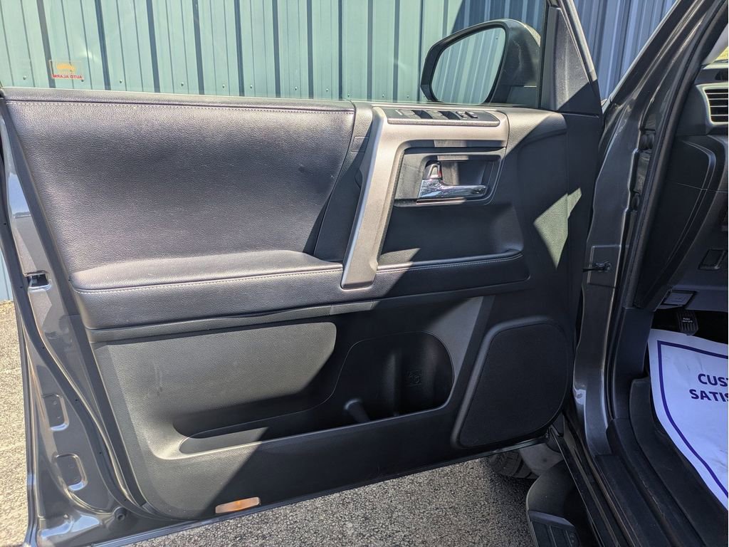 Used 2019 Toyota 4Runner SR5 Premium image 11