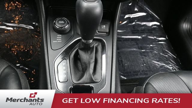Used 2022 Jeep Cherokee Limited AWD/4WD image 18