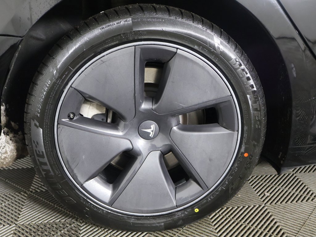 Used 2023 Tesla Model 3 Standard Range image 20
