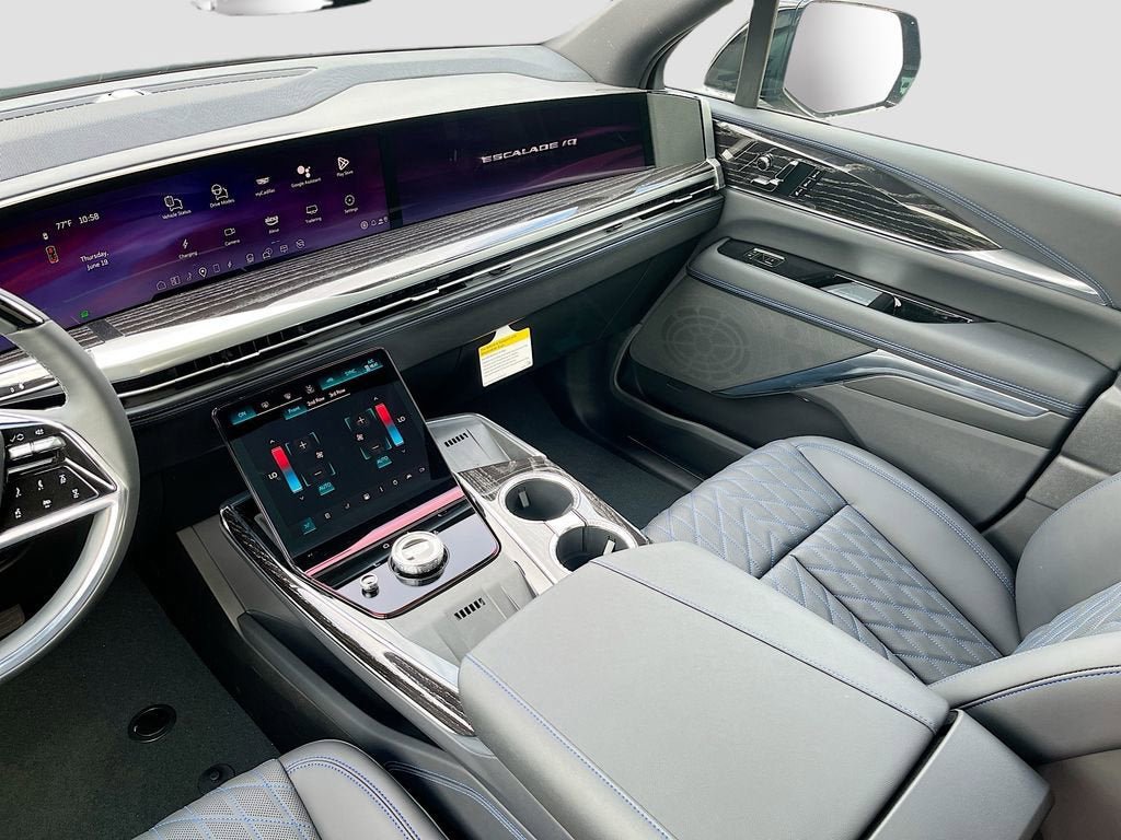 New 2025 Cadillac Escalade IQ Luxury 1 AWD/4WD image 24