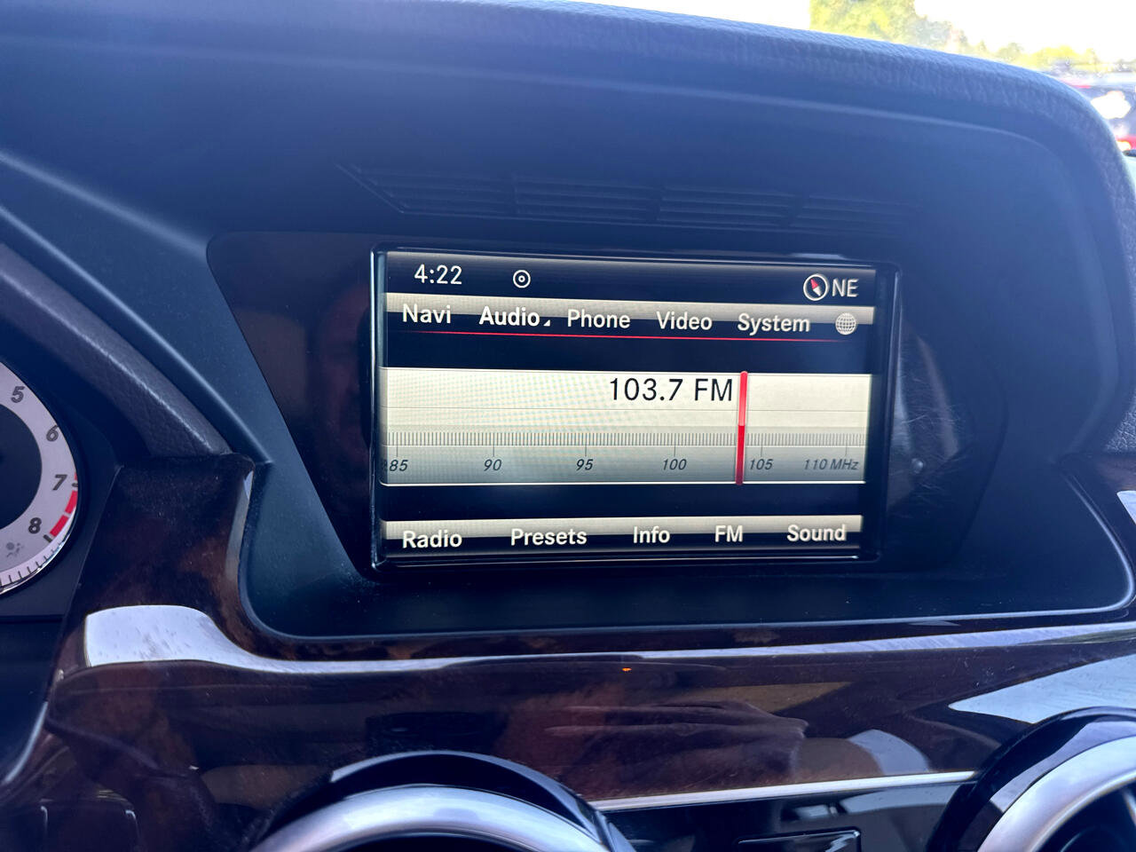 Used 2015 Mercedes-Benz GLK 350 4MATIC image 22