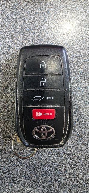 Used 2023 Toyota Sequoia Limited AWD/4WD image 40