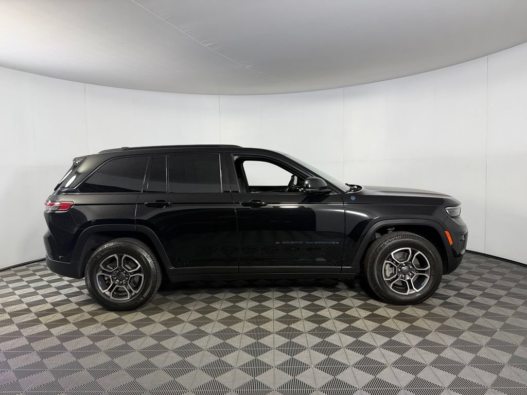 Certified 2022 Jeep Grand Cherokee Trailhawk AWD/4WD image 5