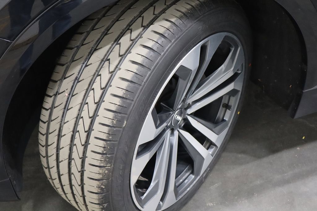 Used 2019 Audi Q8 Premium Plus image 42