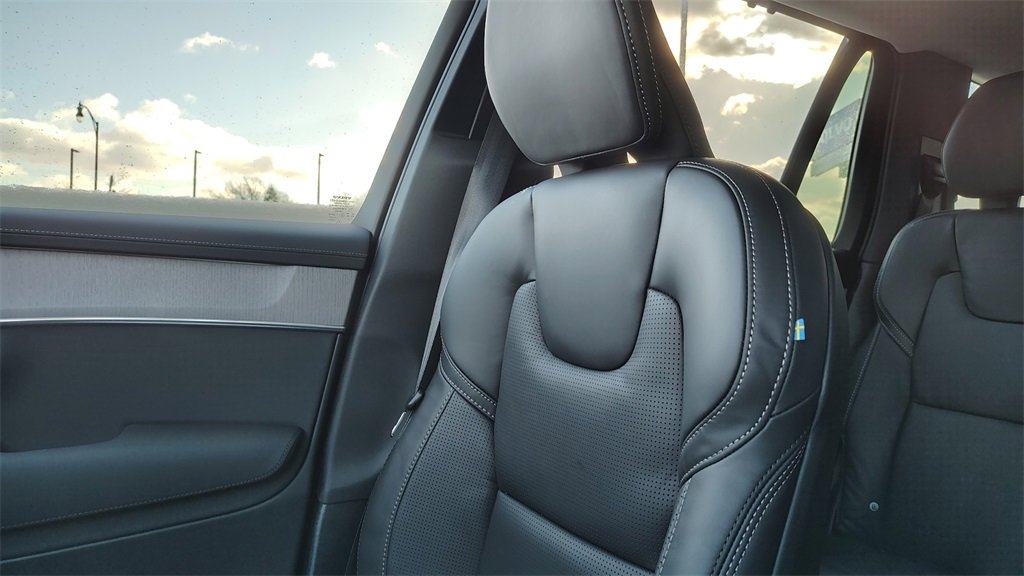 New 2026 Volvo XC90 B6 Ultra image 24